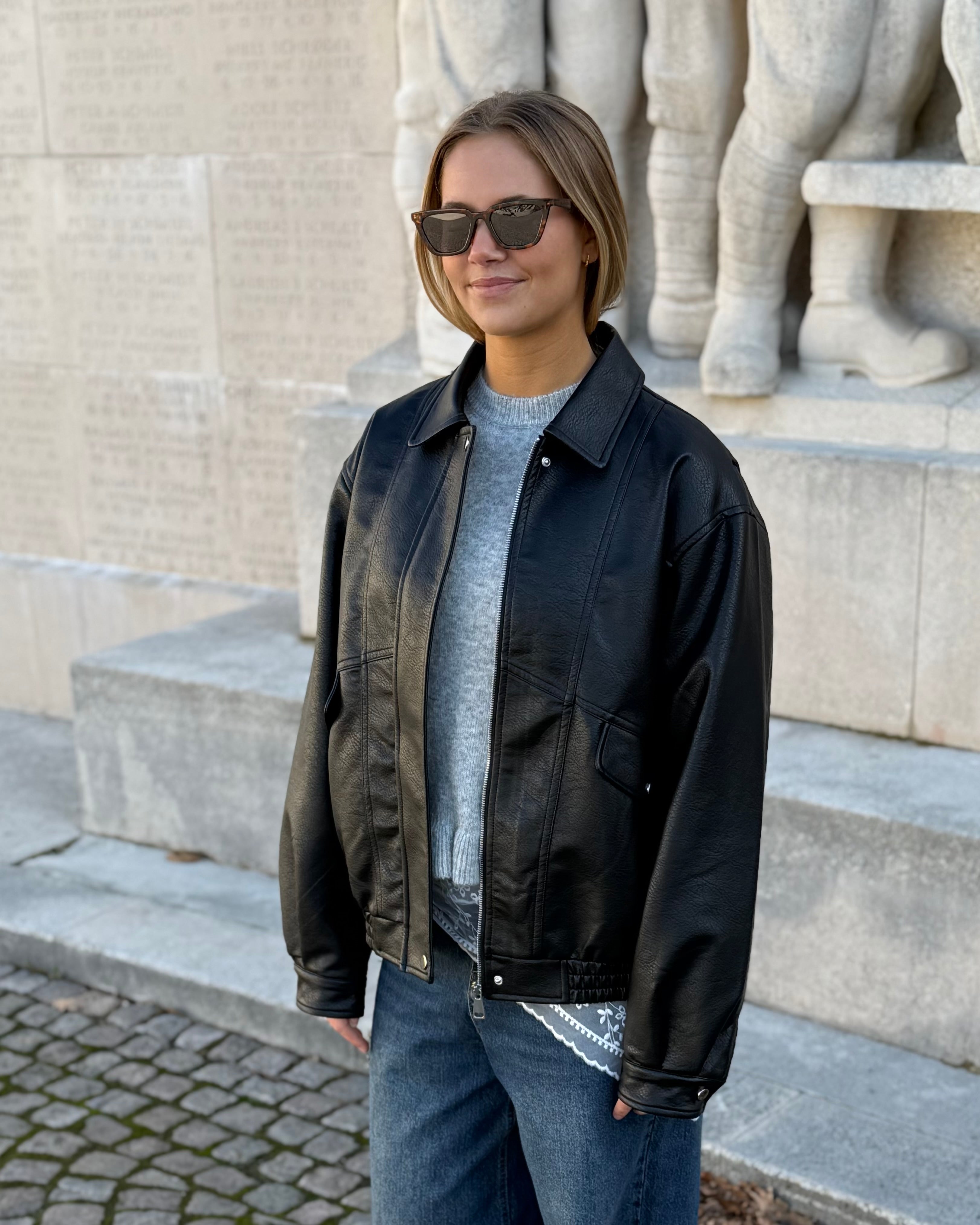 ZOE SOLBRILLER BRUN